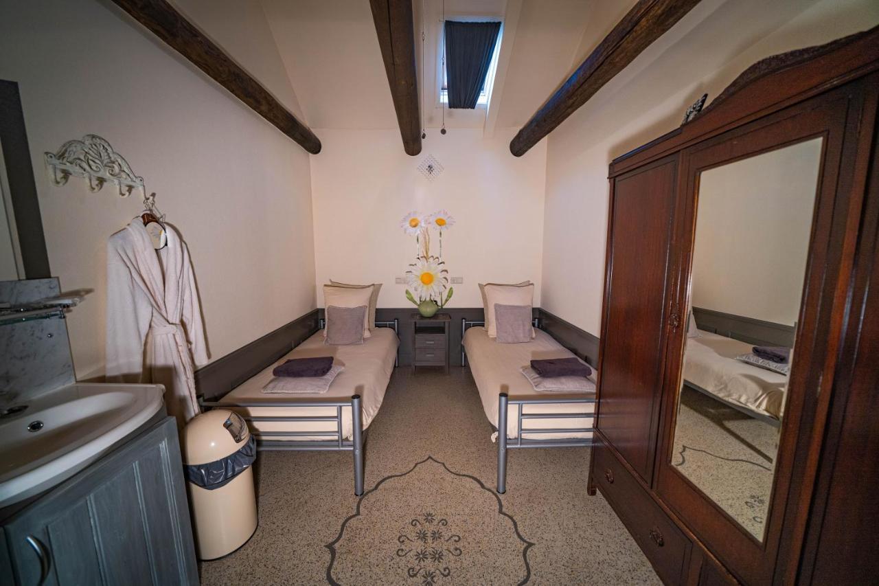 Hostal Veldzicht Winkel Exterior foto