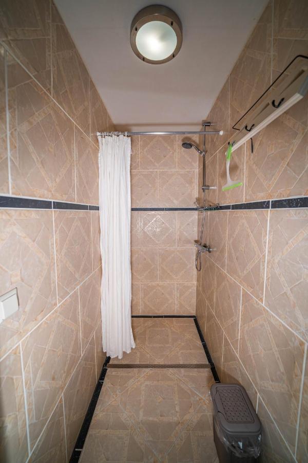Hostal Veldzicht Winkel Exterior foto